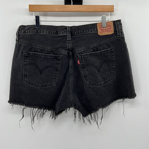 Levi's 501 Cut off Button Fly Shorts - Black - 34 - Picture 4 of 9